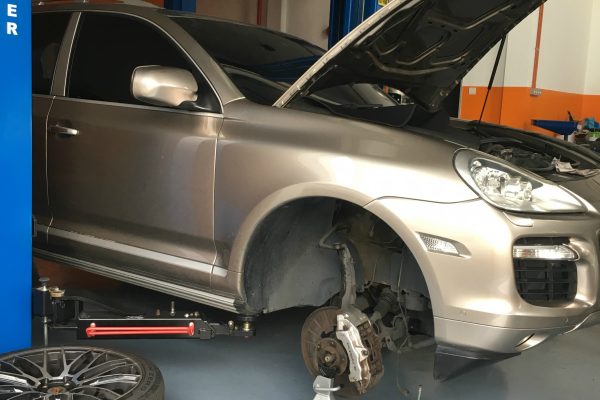 gforce garage - Car Service Centre - Bukit Raja - Setia Alam - klang - shah alam - Mercedes-benz - Audi - Porsche - car specialist - workshop - repair